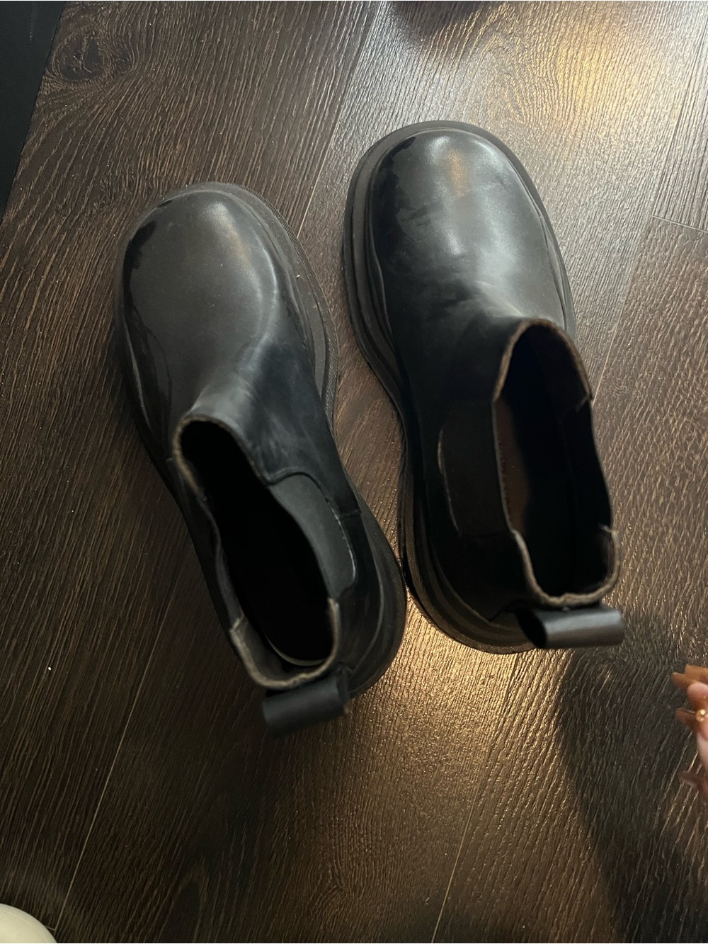 Bottega Veneta Men's Black Leather Chukka Boots